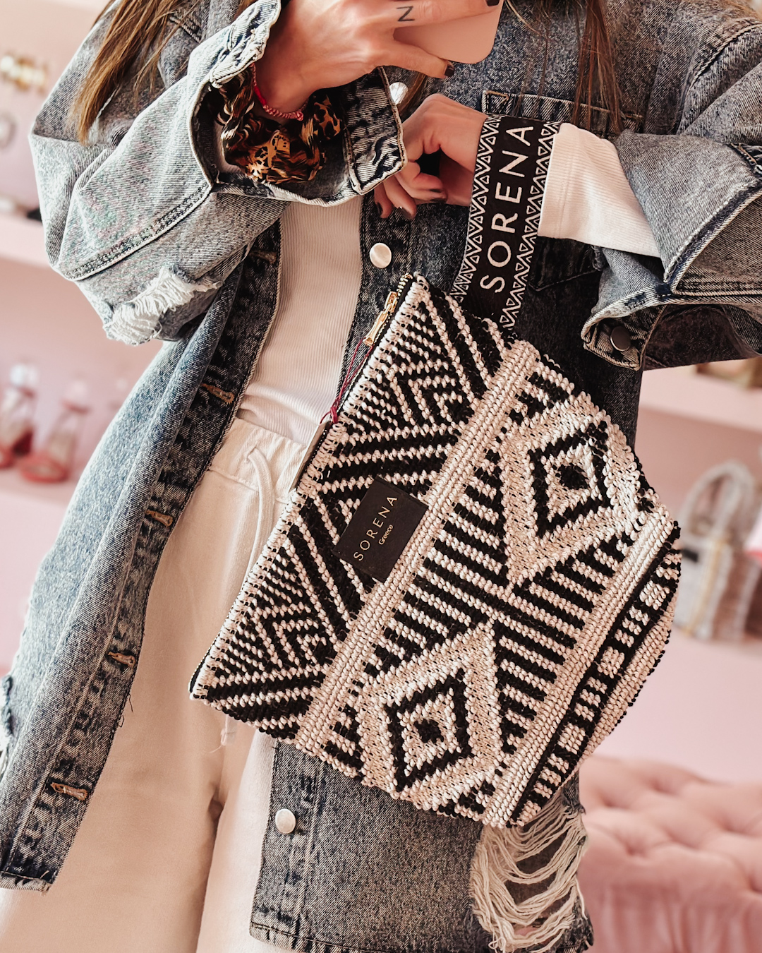 Magda clutch